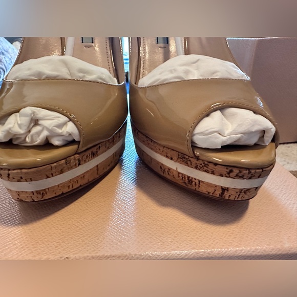 Authentic Prada patent leather striped cork platform sandal wedge size 39. - Picture 2 of 7